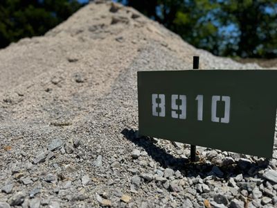 LIMESTONE GRAVEL- 8910