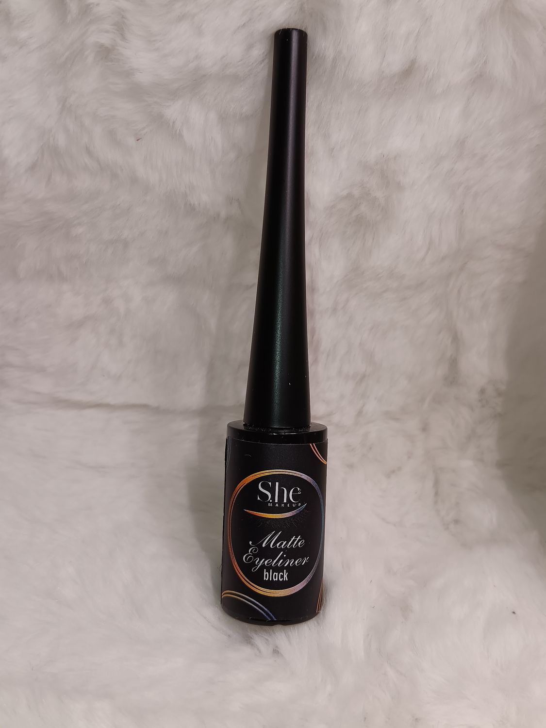 She black eyeliner Black matte