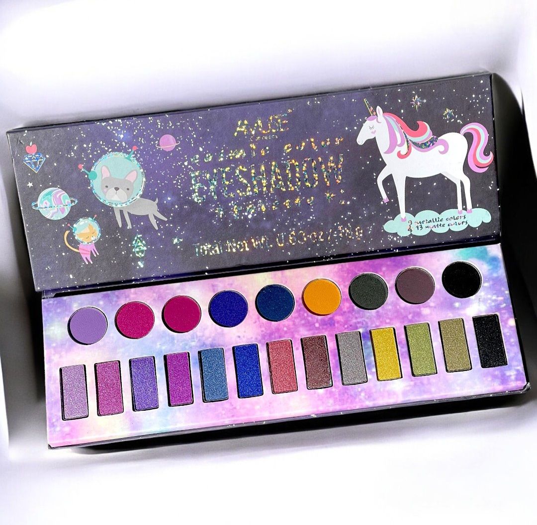 Amuse Cosmic Eyeshadow palette