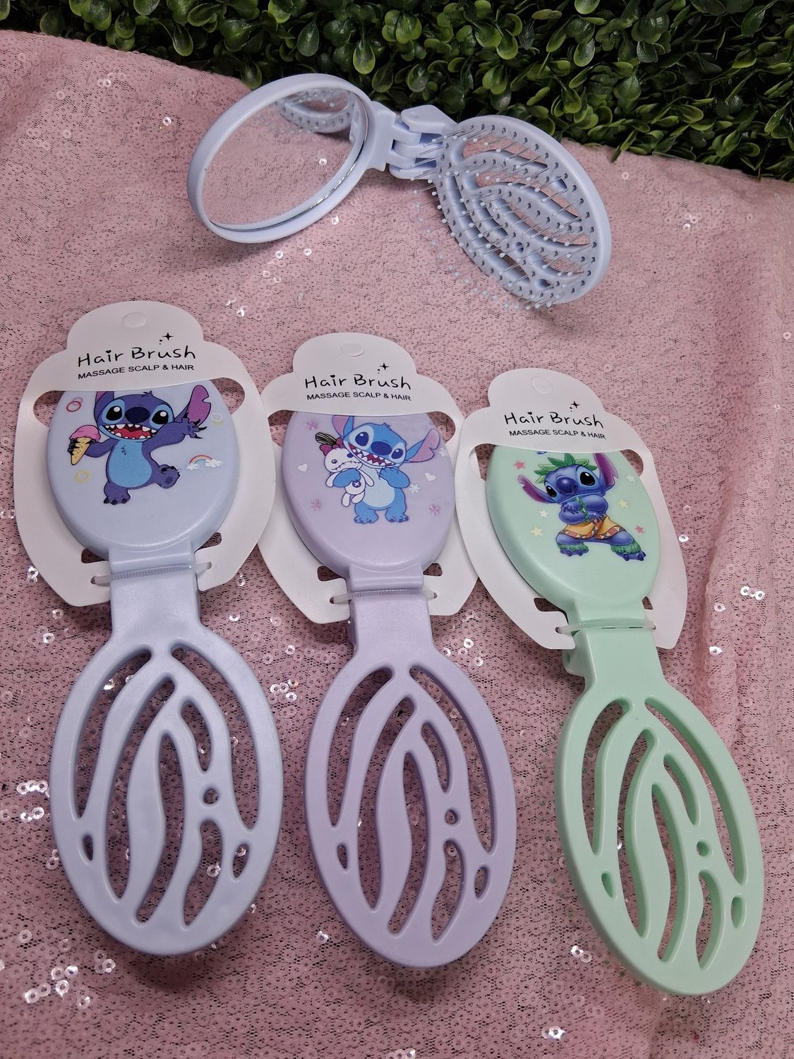 Detangle brush &amp; mirror 