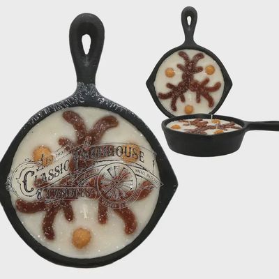 Gingerbread 8 oz Cast Iron Pan Candle