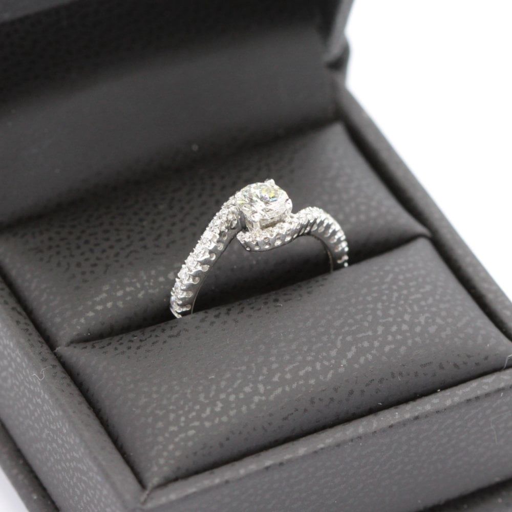 18ct White Gold 0.51ct Diamond Twist Solitaire Ring