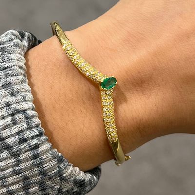 Pre-Owned 18ct Yellow Gold 0.16ct Emerald &amp; 0.30ct Diamond Bangle