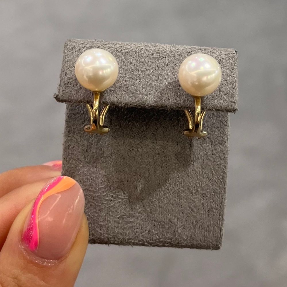 Pre-Owned 9ct Yellow Gold 9.5mm Clip on Pearl Stud Earrings