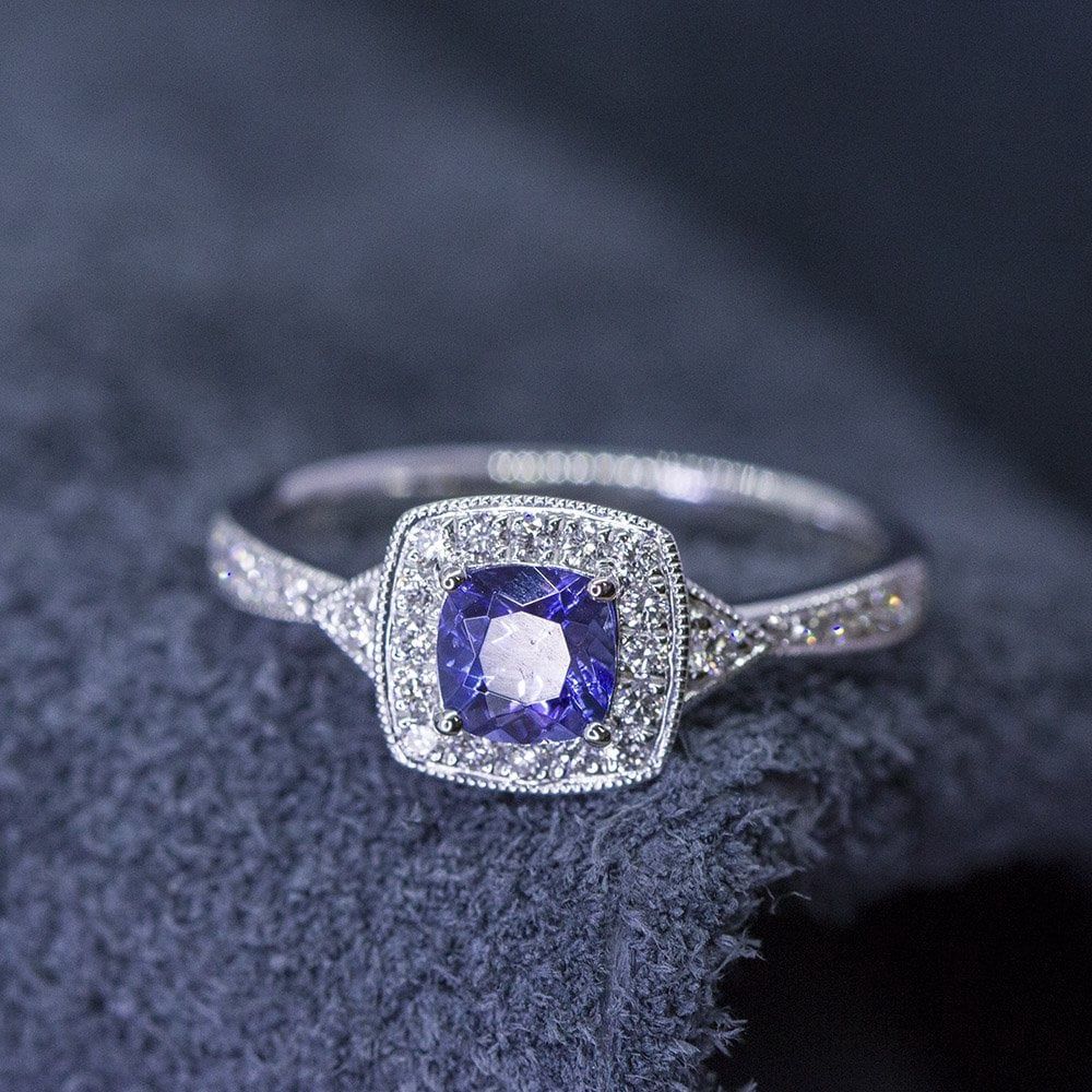 18ct White Gold 0.61ct Tanzanite &amp; 0.26ct Diamond Ring
