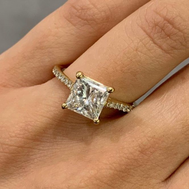 18ct Yellow Gold 2.27ct Princess Cut Diamond Ring