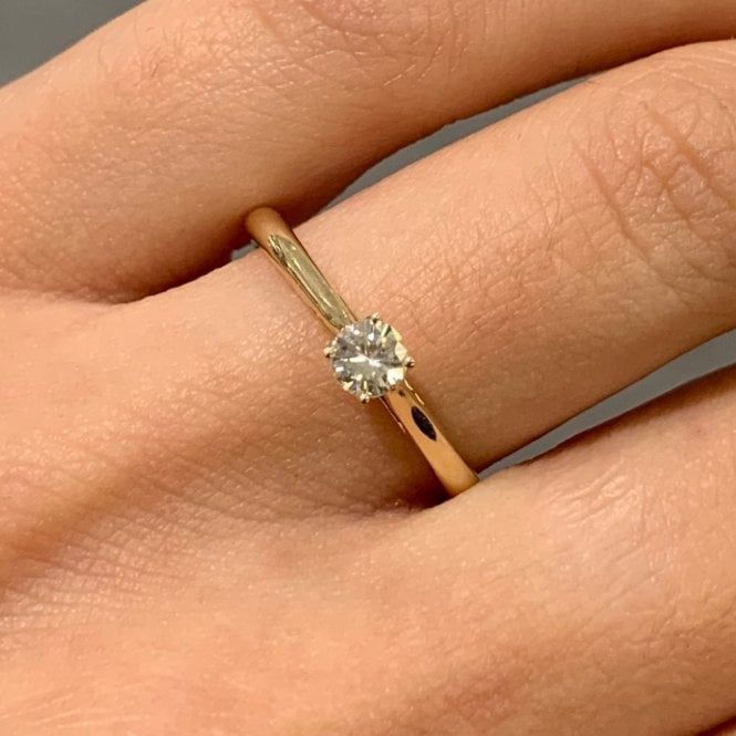9ct Yellow Gold 0.18ct Diamond Solitaire Ring H/VS2