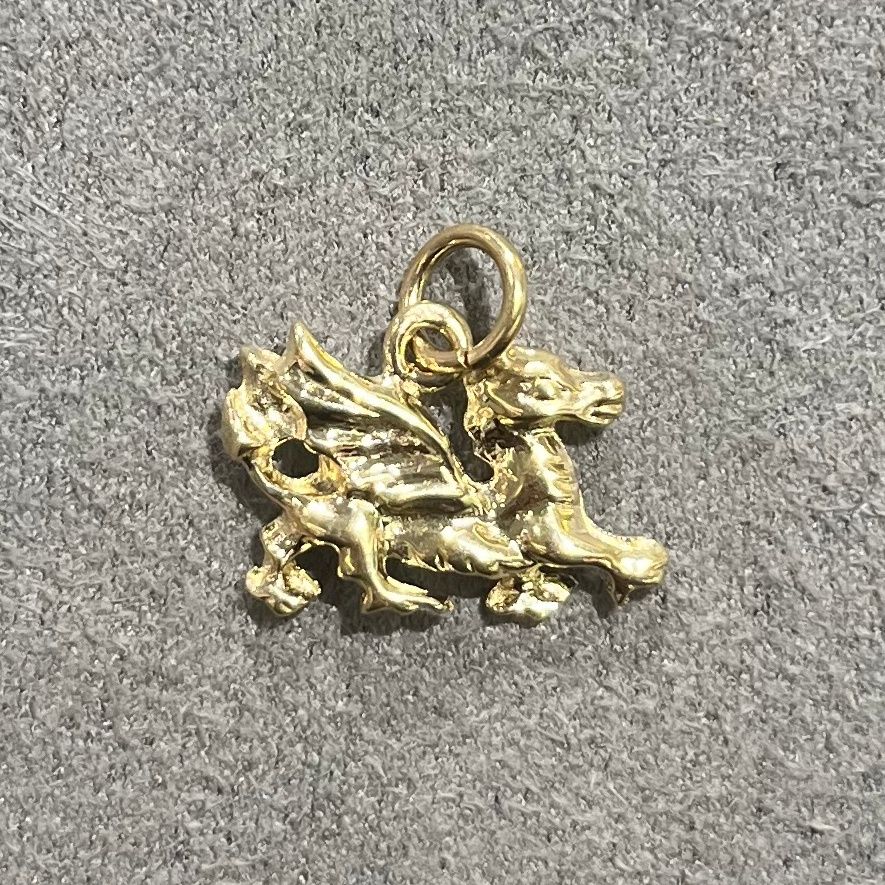 Pre-Owned 9ct Yellow Gold Welsh Dragon Charm 2.3g