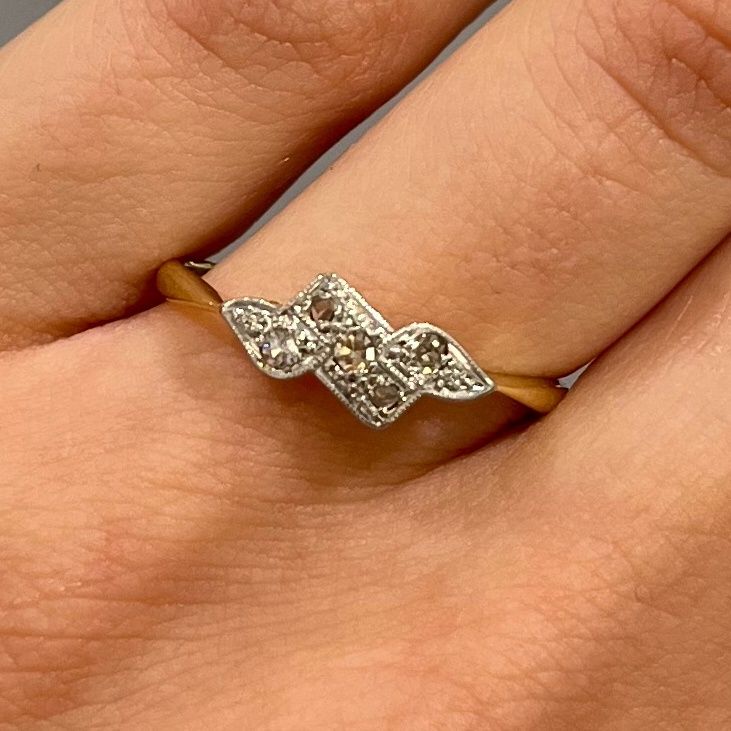 Pre-Owned 18ct Yellow Gold Vintage Diamond Fancy Ring