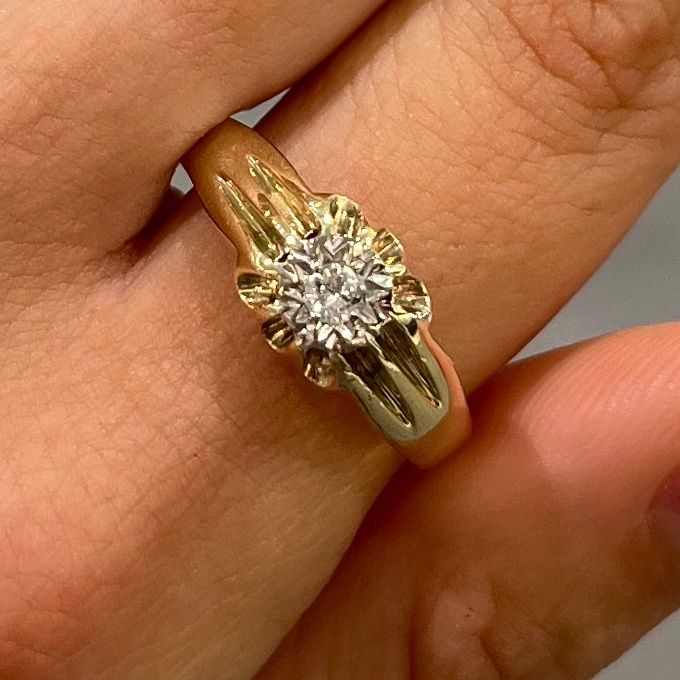 Pre-Owned 9ct Yellow Gold Vintage Style 0.08ct Diamond Gypsy Ring