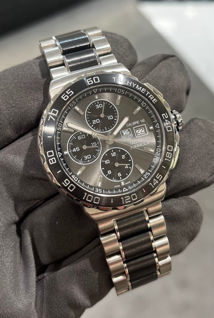 Pre-Owned Tag Heuer F1 Automatic Chrono CAU2010
