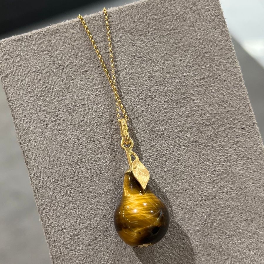 Pre-Owned 18ct Yellow Gold Tiger Eye Pear Pendant