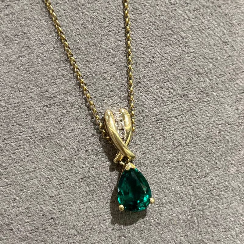 Pre-Owned 9ct Yellow Gold Green Glass &amp; Diamond Set Pendant