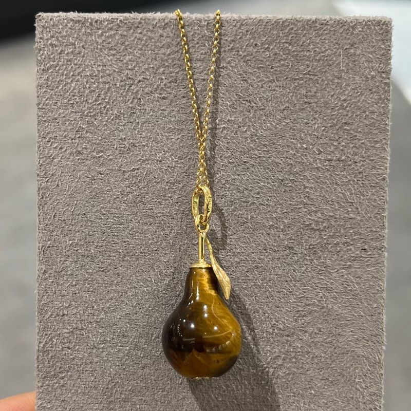 Pre-Owned 18ct Yellow Gold Tiger Eye Pear Pendant