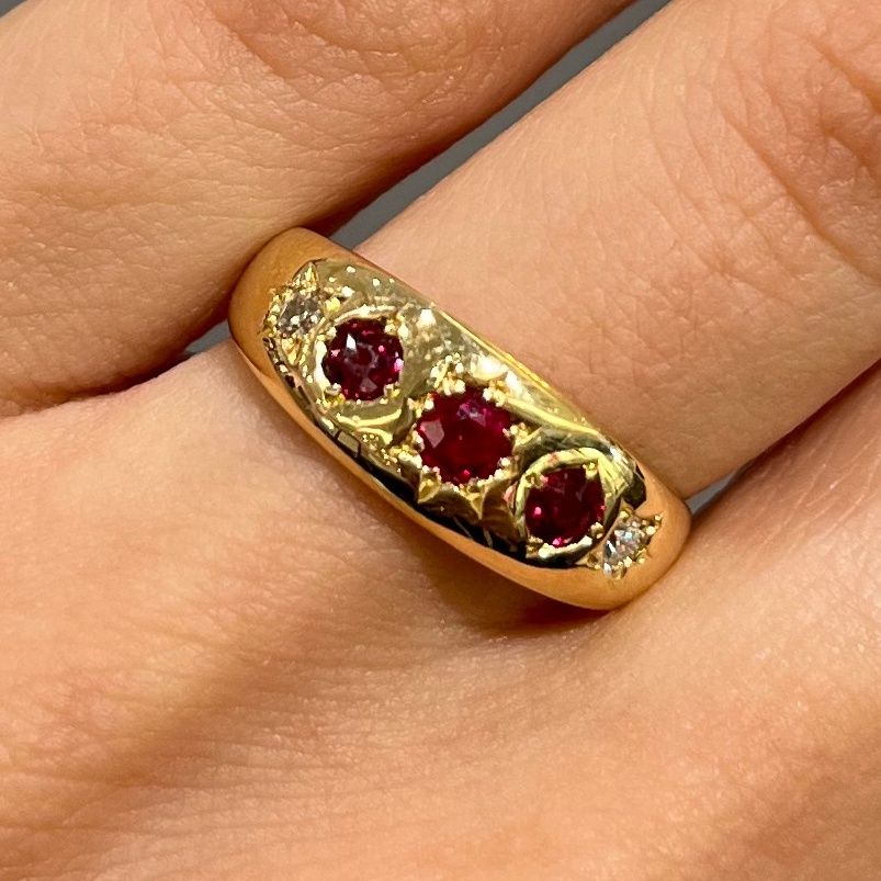 Pre-Owned 18ct Yellow Gold Vintage Ruby &amp; Diamond Gypsy Ring