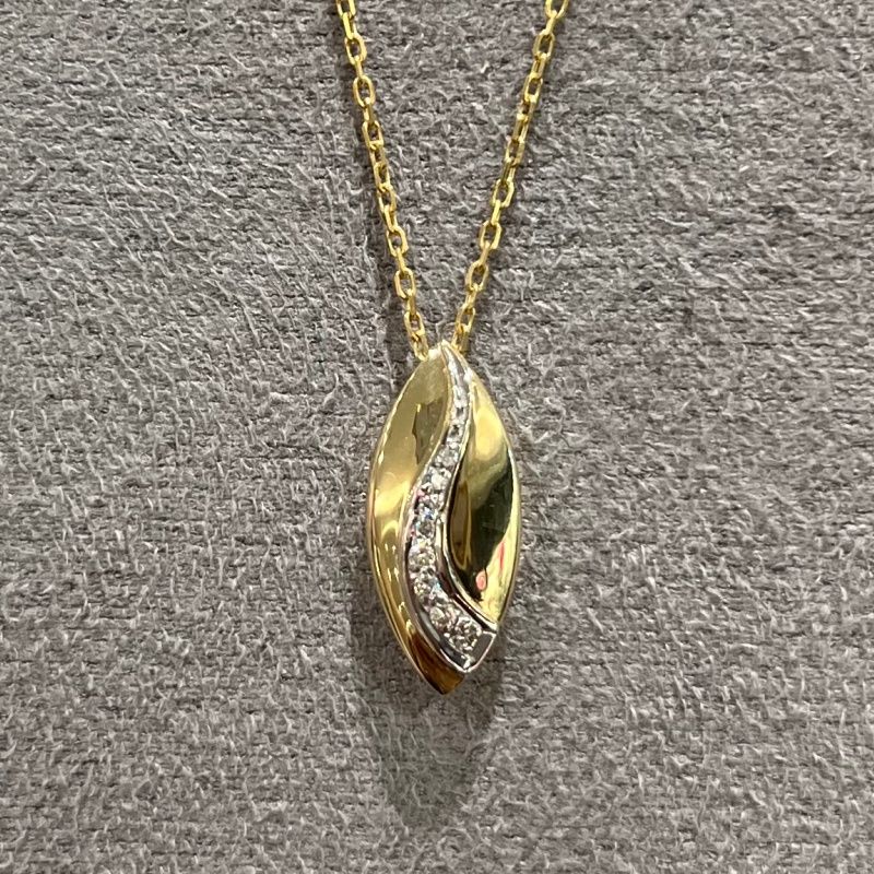 Pre-Owned 9ct Yellow Gold Diamond Marquise Pendant