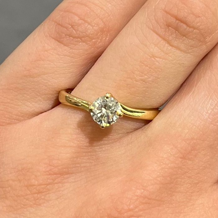 18ct Yellow Gold 0.55ct L VS1 Diamond Solitaire Ring