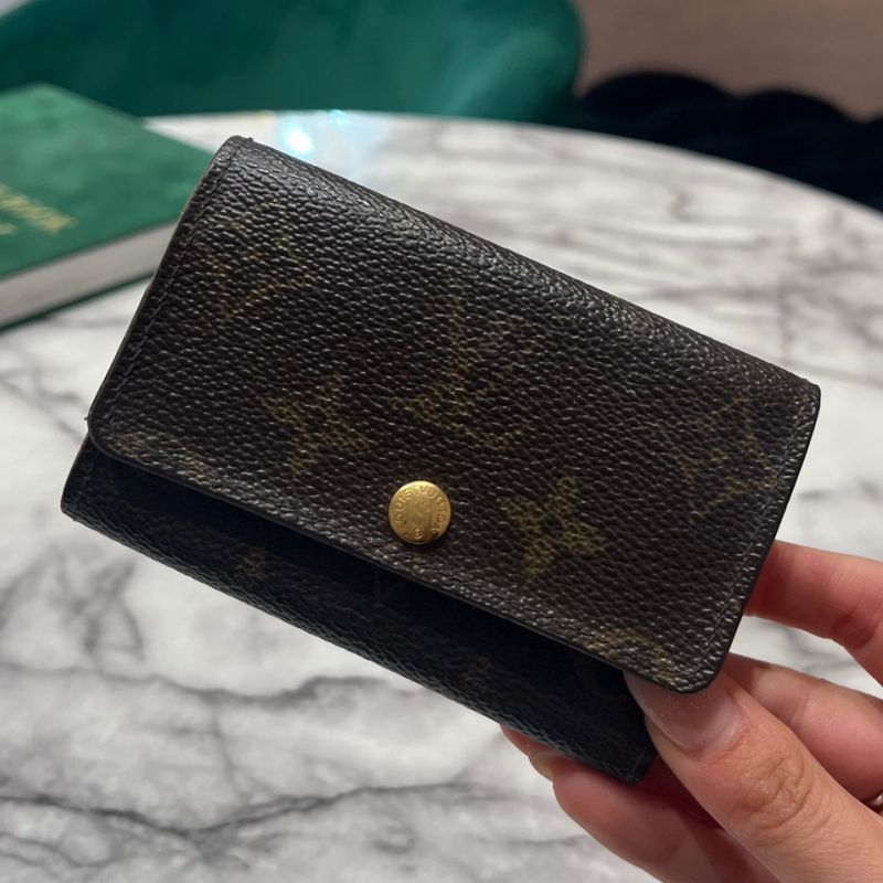 Pre-Owned Louis Vuitton 6 Key Holder in Monogram Canvas