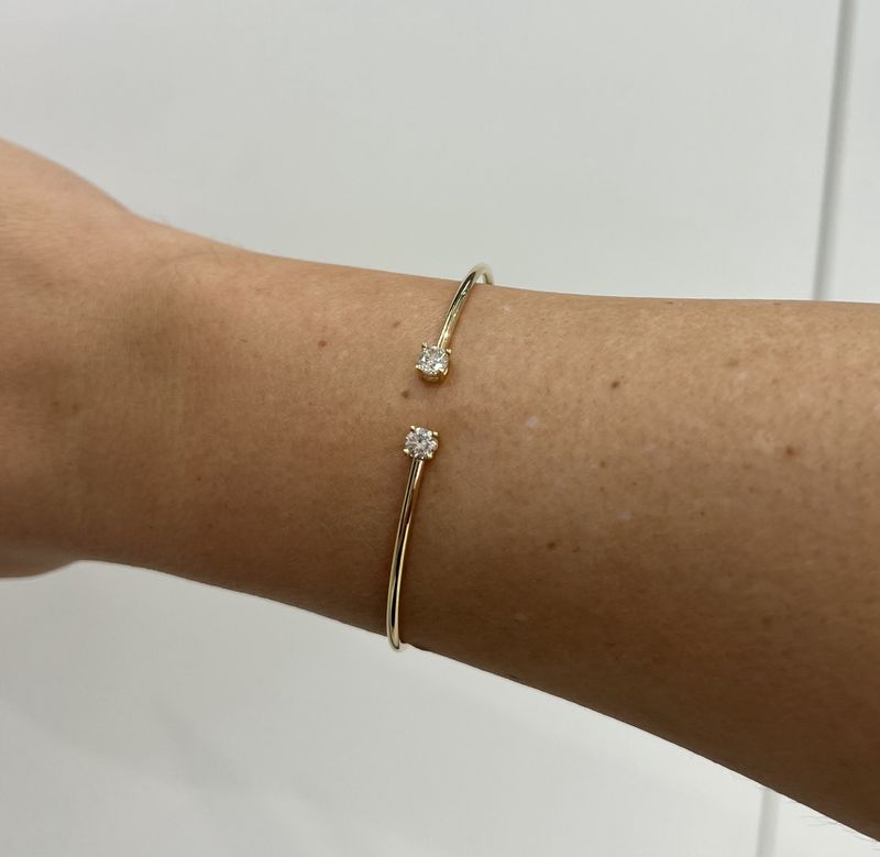 18ct Yellow Gold Diamond Torque Bangle 23pt/25pt G/Si1