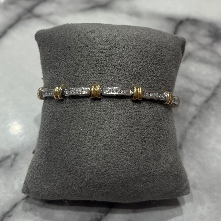 Pre-Owned 18ct White Gold Diamond Bracelet
