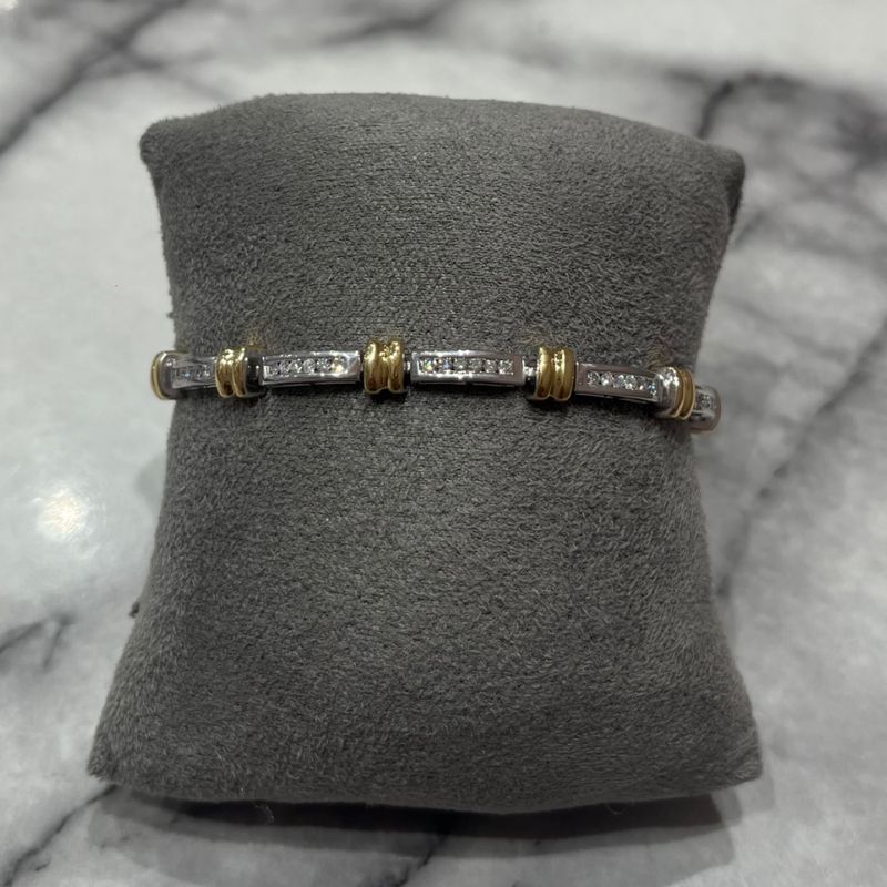 Pre-Owned 18ct White Gold Diamond Bracelet
