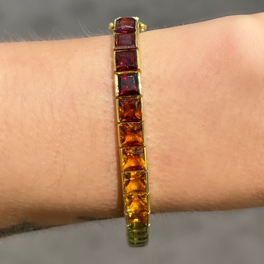 Pre-Owned 18ct Yellow Gold Multi Stone Bracelet