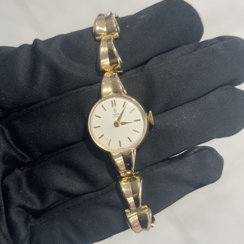 Pre-Owned 9ct Yellow Gold Ladies Tudor Watch