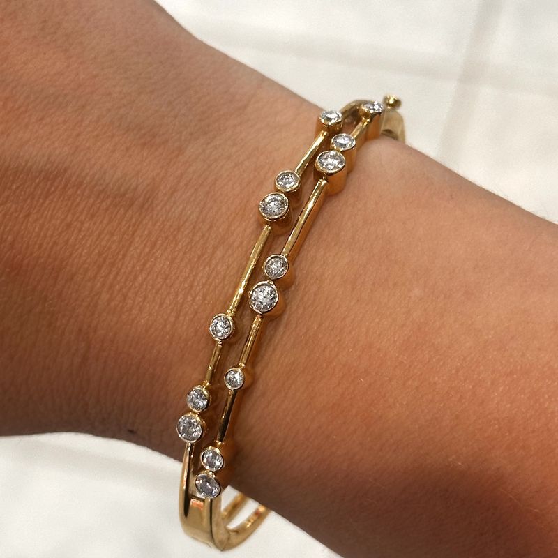 18ct Yellow Gold 1.00ct Diamond Bubble Style Bangle