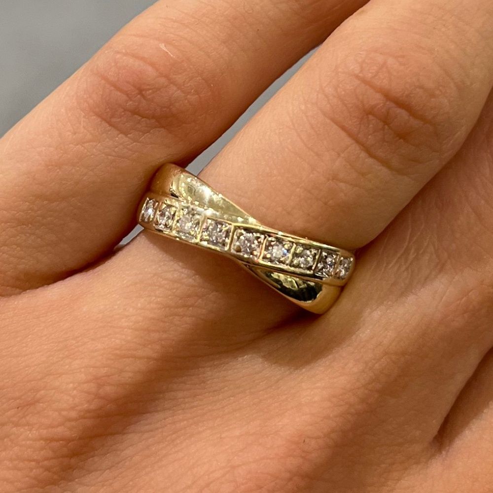 Pre-Owned 9ct Yellow Gold 0.12ct Diamond Ring