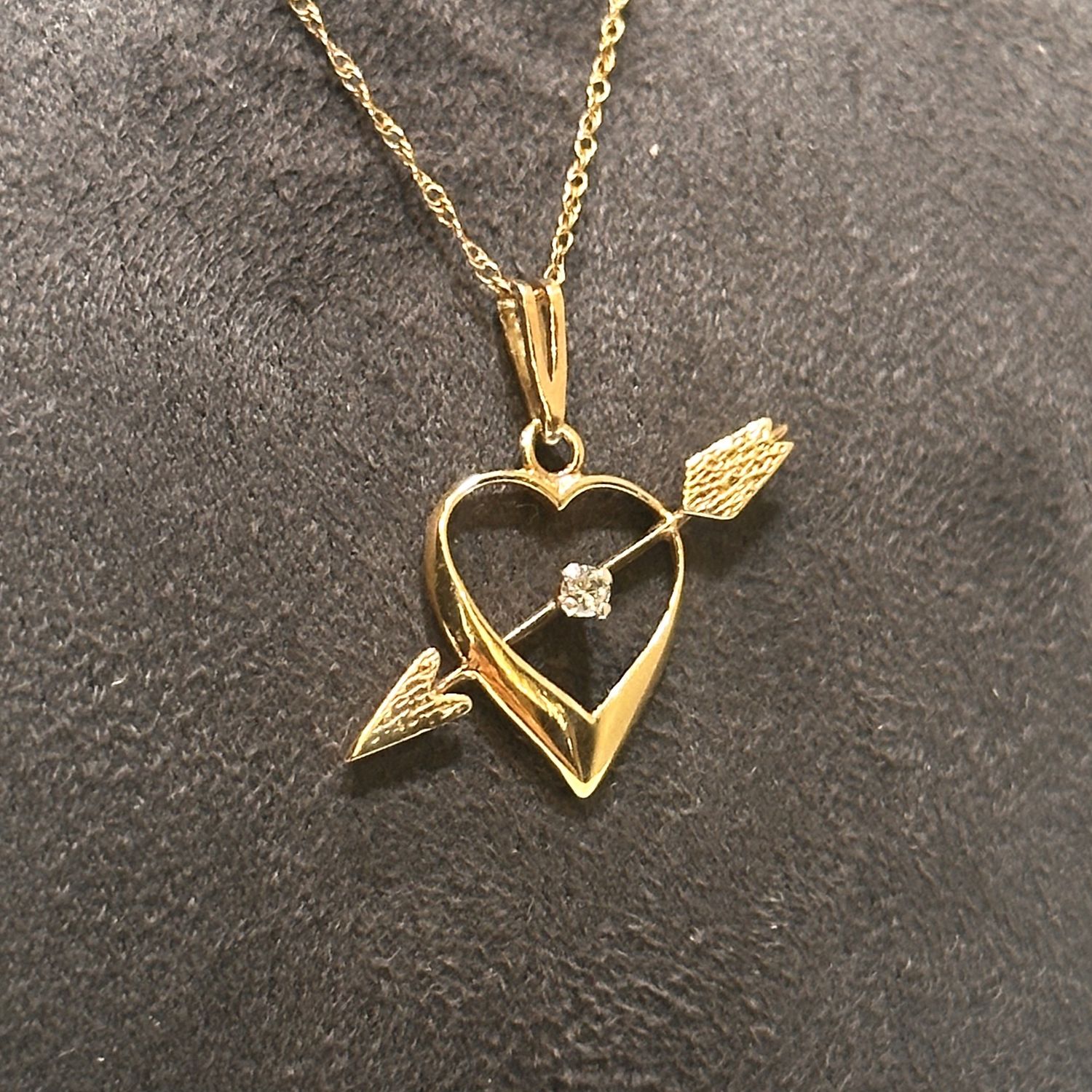 Pre-Owned 9ct Yellow Gold Diamond Heart and Arrow Pendant