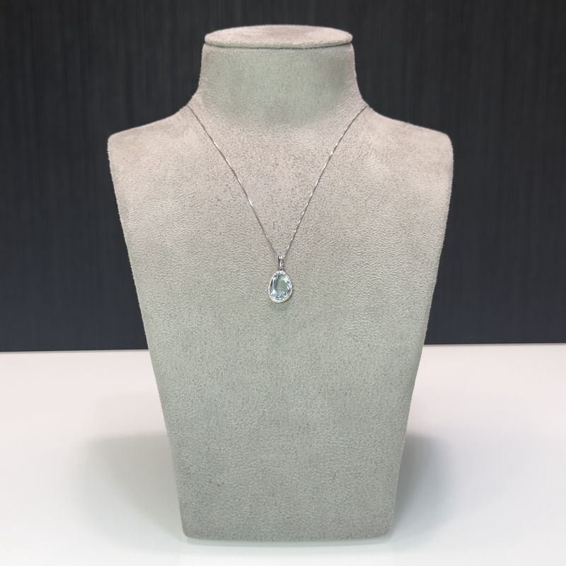 9ct White Gold Irregular Blue Topaz Pendant