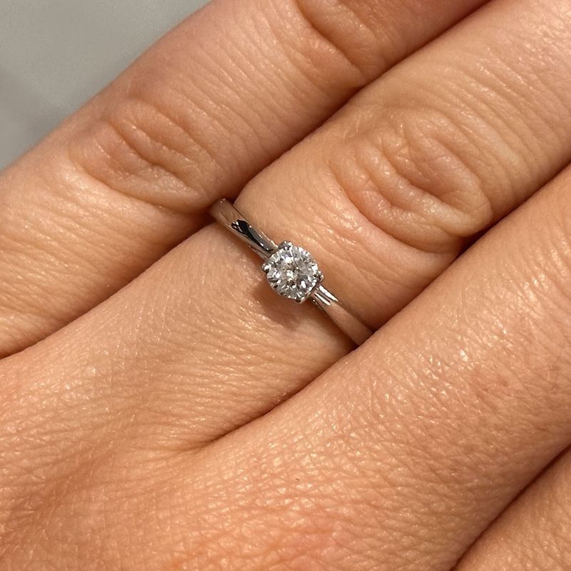 Pre-Owned 18ct White Gold Diamond Solitaire Ring 0.22ct H I1