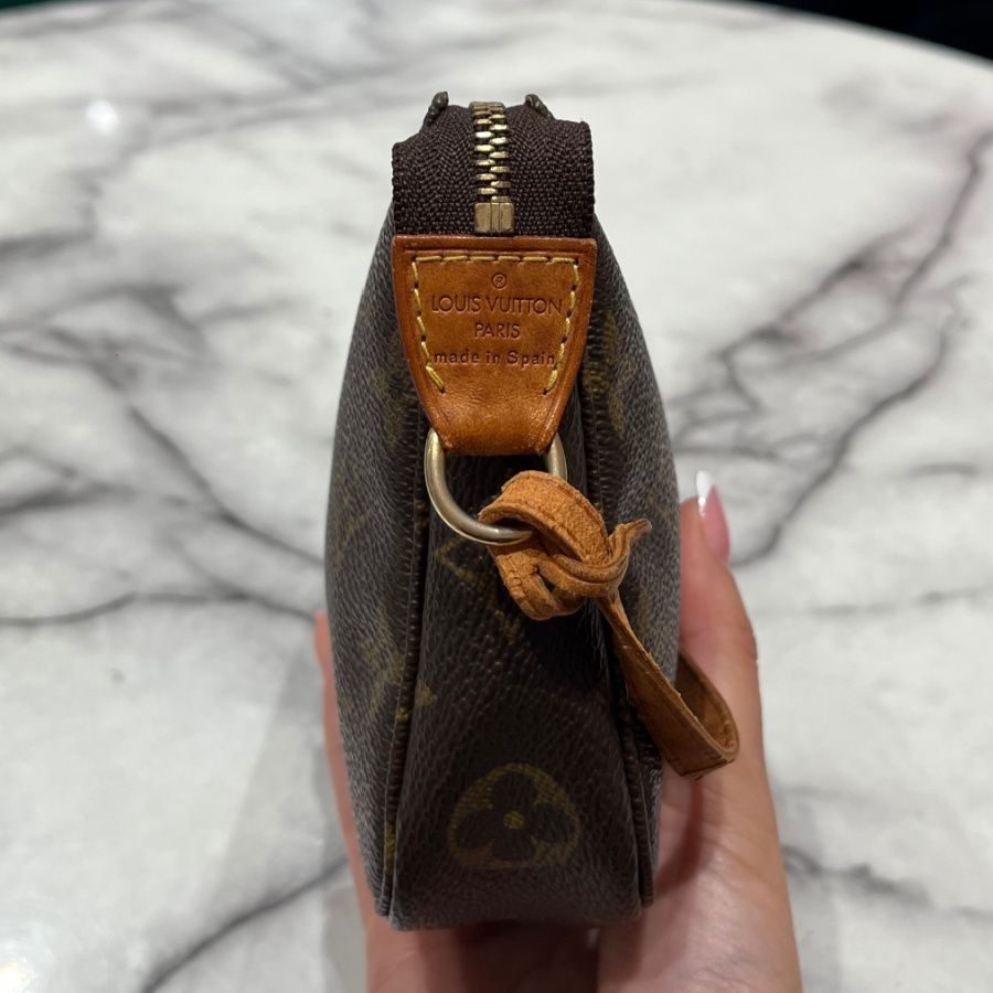 Vuitton Pochette Lv Second Hand Bag Louis Vuitton Pre-Owned 2021