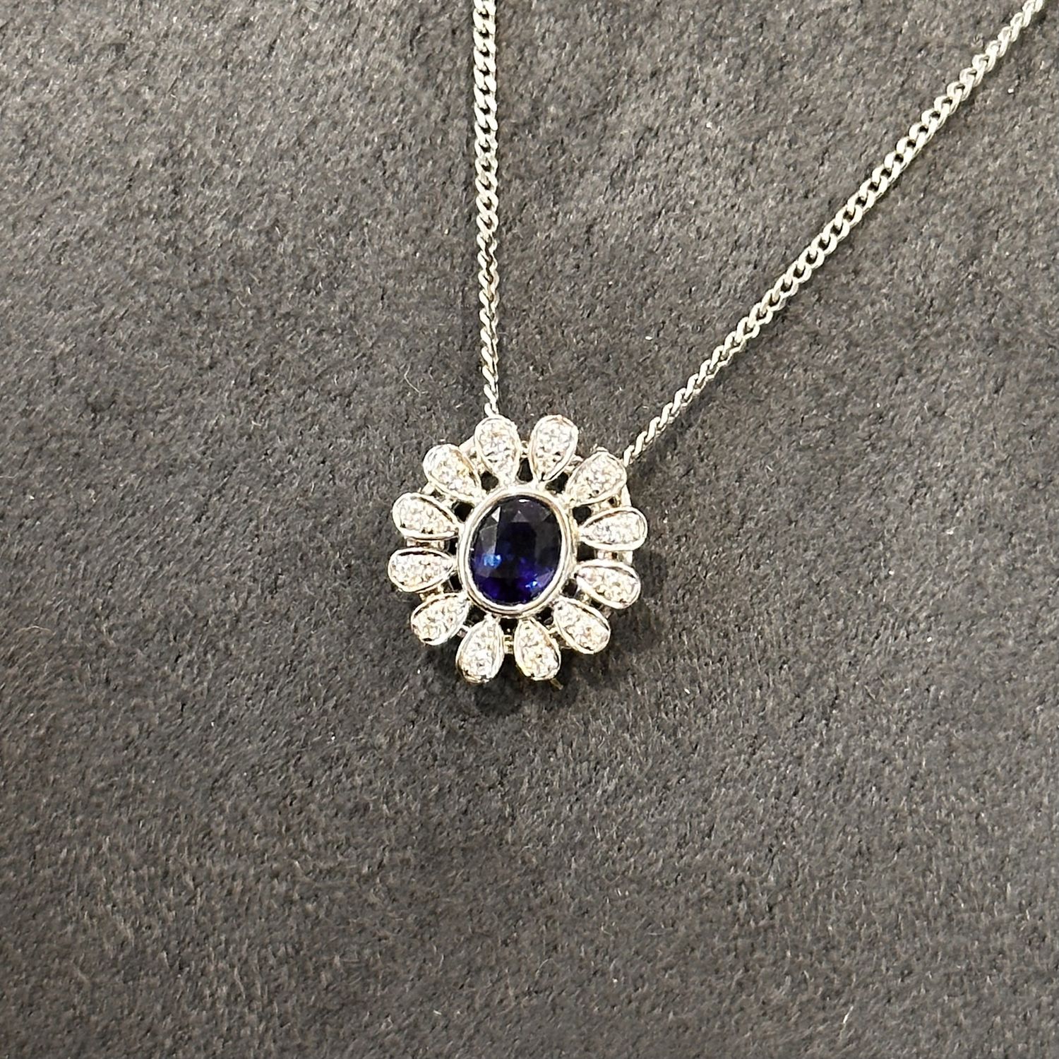 18ct White Gold Sapphire &amp; Diamond Flower Pendant