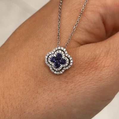 18ct White Gold Sapphire &amp; Diamond Clover Pendant