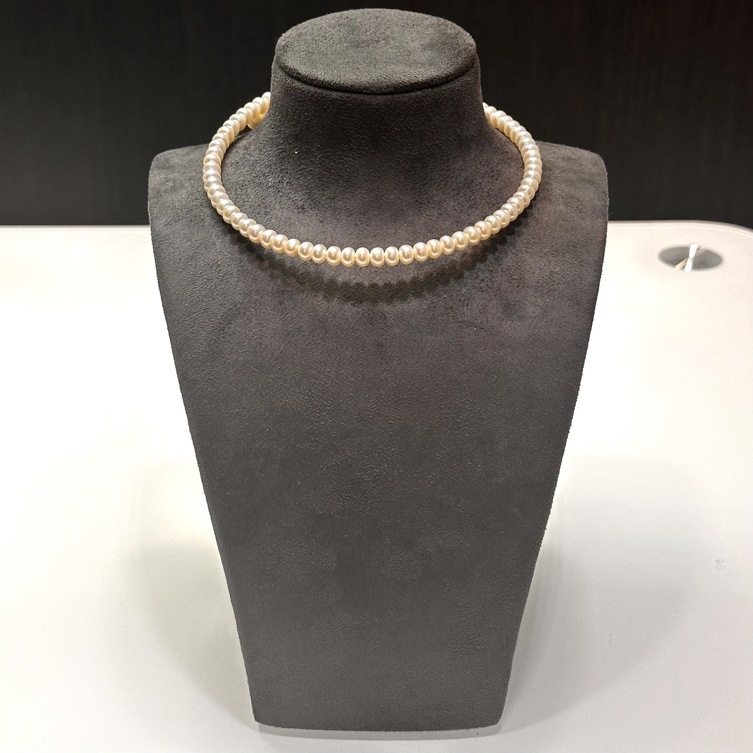 Pre-Owned Freshwater Pearl Collar Necklace, Colour: White