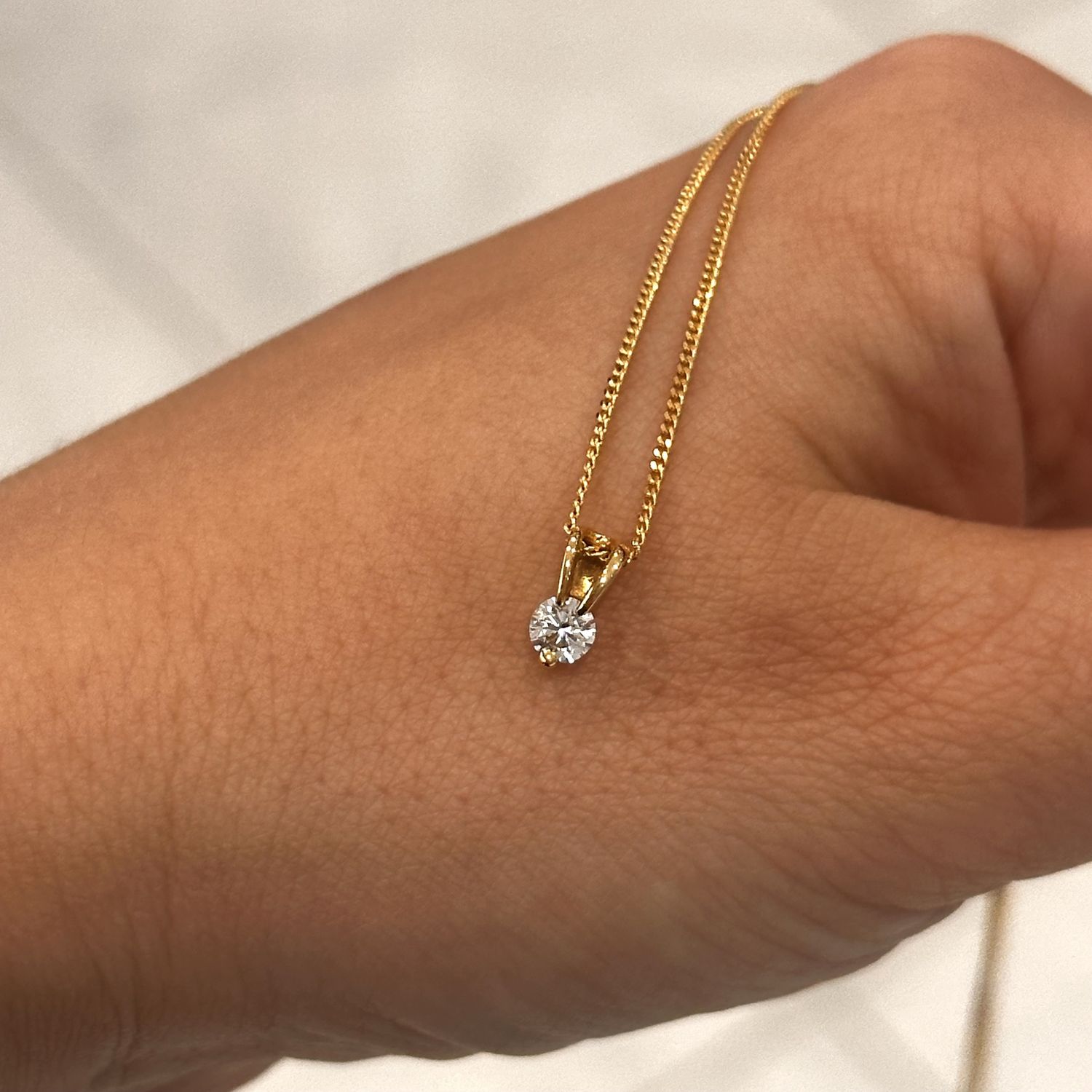 Pre-Owned 18ct Yellow Gold Diamond Pendant 0.20ct H Si1