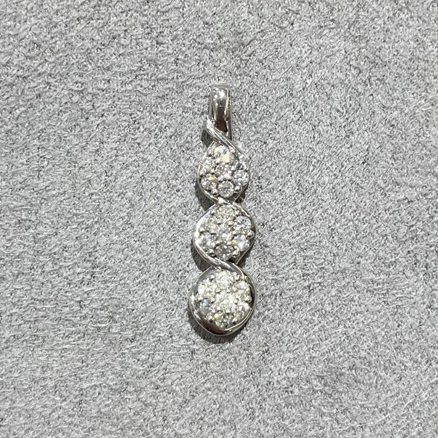 Pre-Owned 9ct White Gold 0.45ct Diamond 3 Tier Cluster Pendant