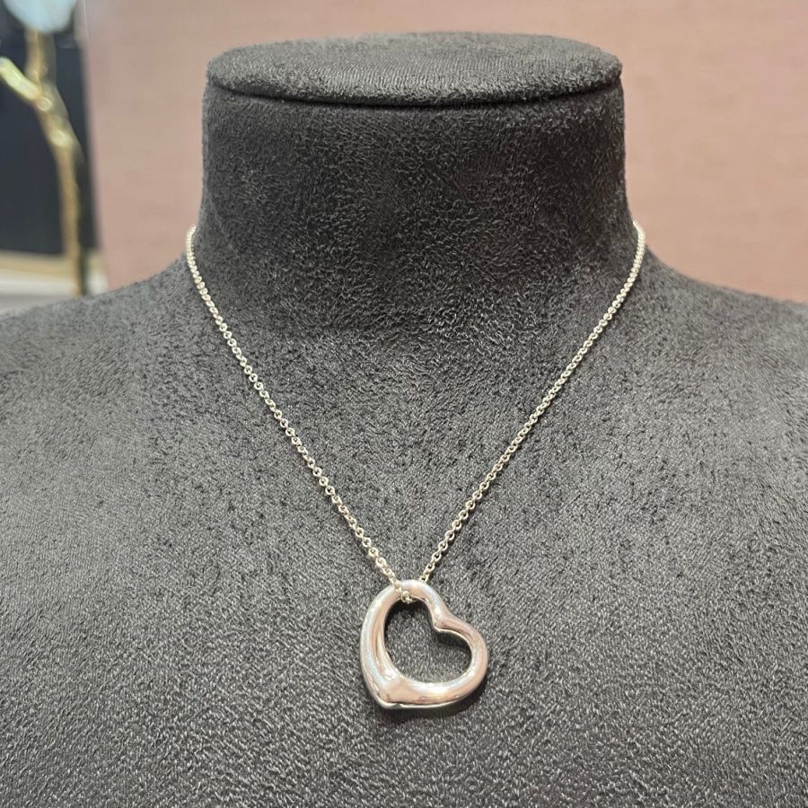 Pre-Owned Tiffany &amp; Co Open Heart Necklace