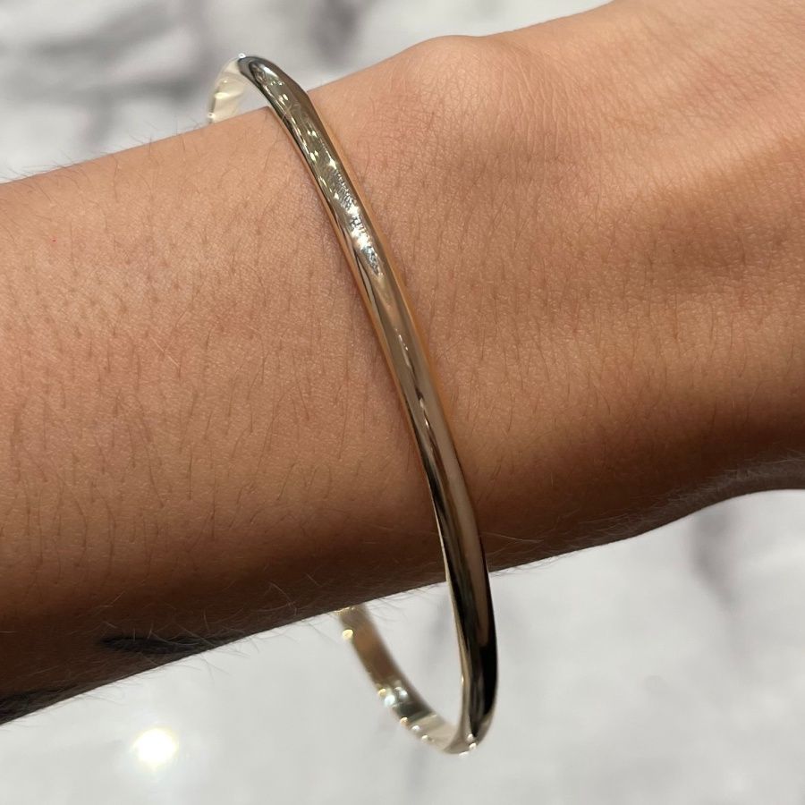 Pre-Owned 9ct Yellow Gold 4mm Bangle