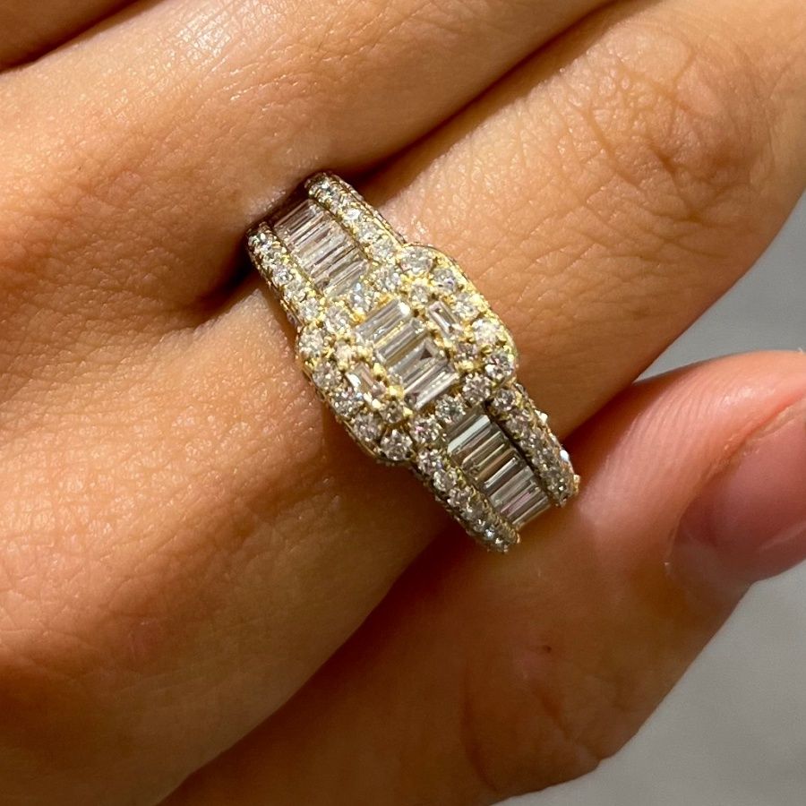 Pre-Owned 14ct Yellow Gold 2.5ct Diamond Pinky Ring
