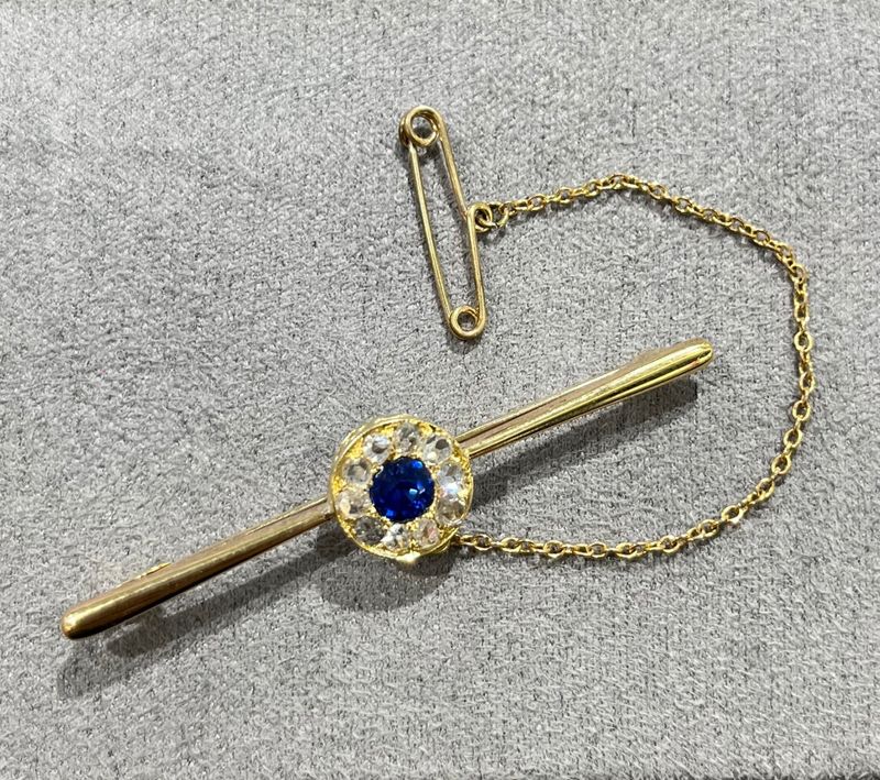 Pre-Owned 18k Yellow Gold Antique 0.70ct Sapphire &amp; 0.50ct Rose Diamond Brooch