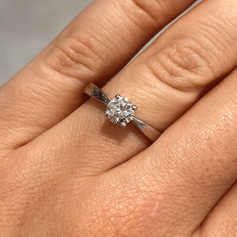 18ct White Gold Diamond Solitaire Ring 0.59ct