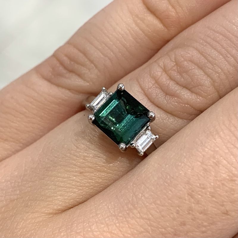 Platinum Green Tourmaline 2.06ct &amp; 0.20ct Diamonds Ring