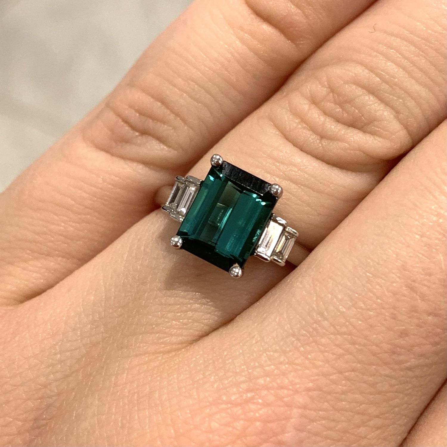 18ct White Gold Teal Tourmaline &amp; Diamonds Ring