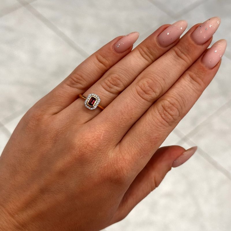 18ct Yellow Gold Ruby &amp; Diamond Halo Ring