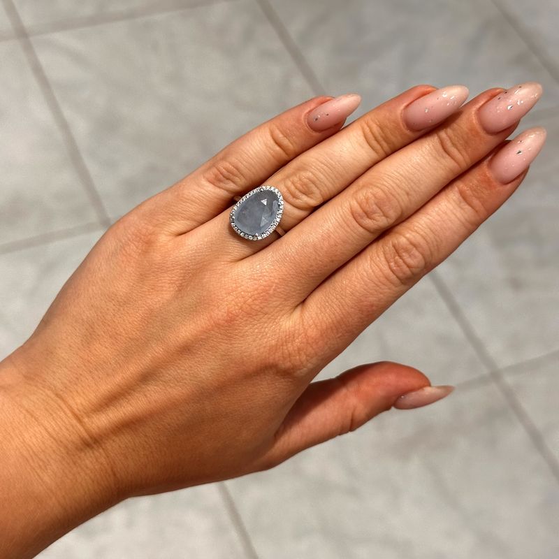 18ct White Gold Aquamarine Slice Diamond Ring