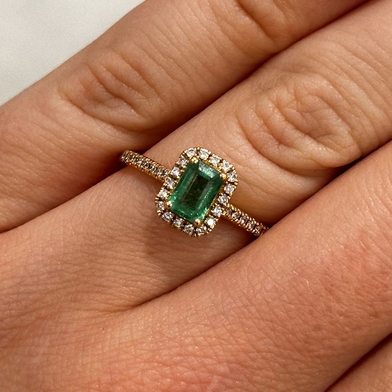18ct Yellow Gold Emerald &amp; Diamond Halo Ring