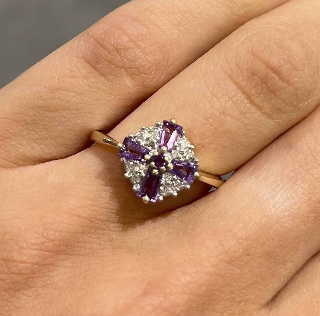 Pre-Owned 9ct Yellow Gold Amethyst &amp; Diamond Cluster Ring