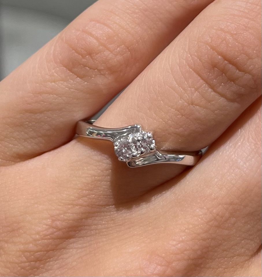 Pre-Owned 18ct White Gold 0.15ct Two Stone Ring